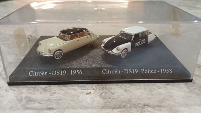 Mini voiture de collection