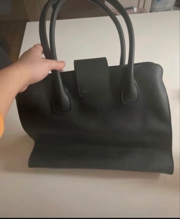 Sac à main pour femme TRÈS BON ÉTAT couleur noir - photo numéro 7