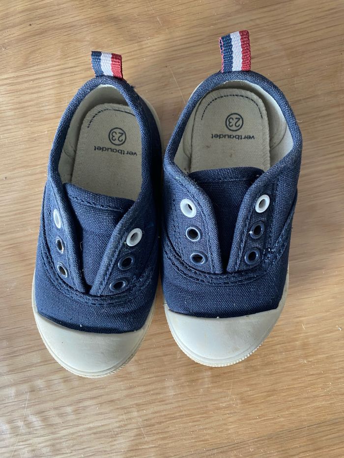 Baskets taille 23 - photo numéro 2