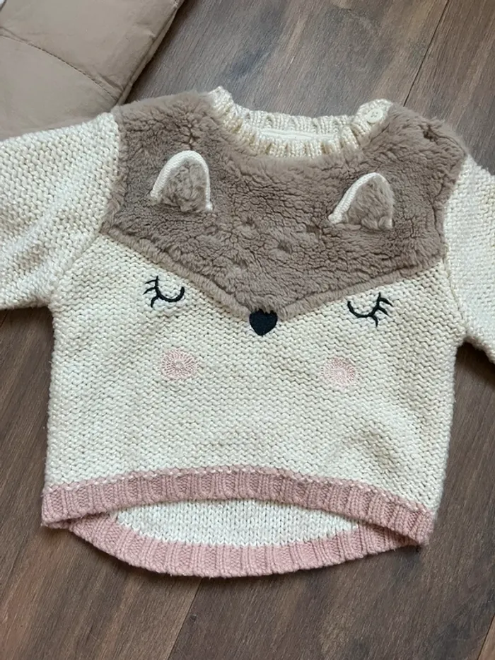 Très beau pull chaud et doux bébé 6 mois - photo numéro 3