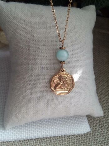 Collier ange et pierre naturelle de larimar