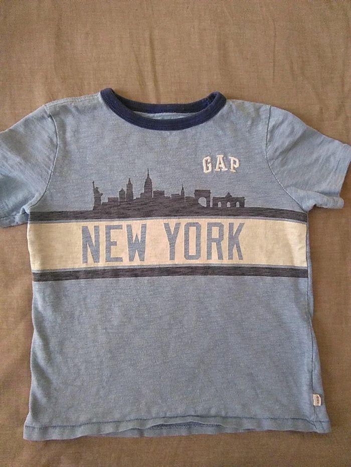 T-shirt garçon GAP – motif New York – Taille 6 ans