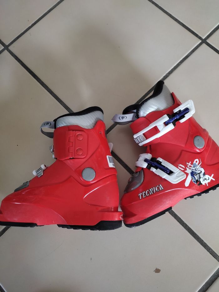 Chaussures de ski enfant tecnica 16,5 (26-27) comme neuves - photo numéro 2