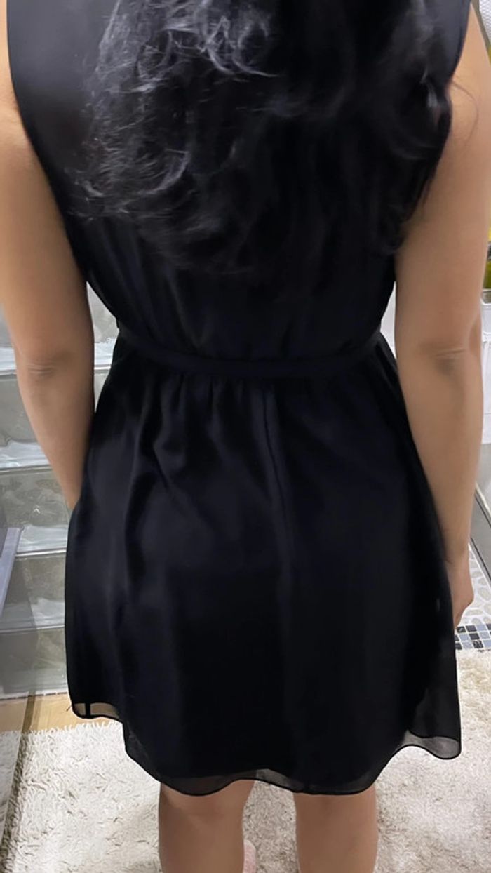 Robe noir élégante esprit - photo numéro 2
