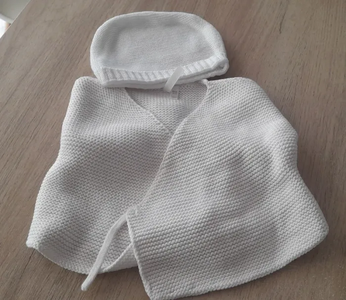 Gilet avec bonnet - photo numéro 2