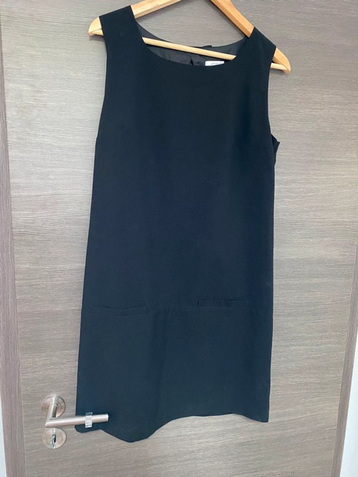 Robe noire phildar taille 40 - photo numéro 2