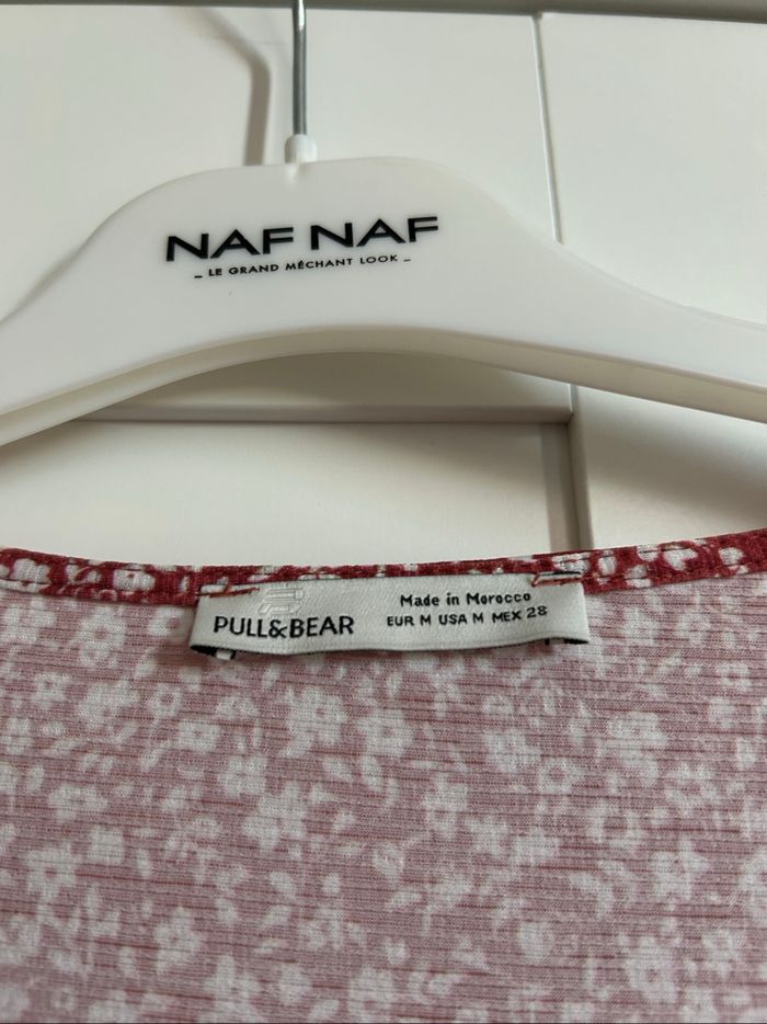 Robe longue d’été Col V rouge fleuries Pull & Bear Taille M - photo numéro 4