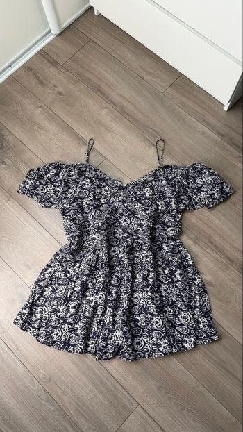 Robe patineuse voilage H&M XL