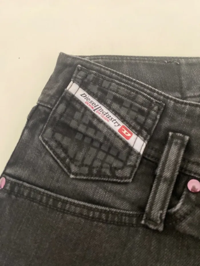 Jean noir Diesel 28/34 - photo numéro 3