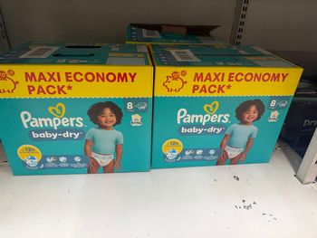 Pampers 