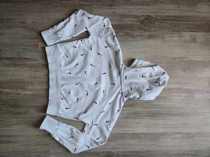 Sweat Nike 14 ans - photo numéro 2