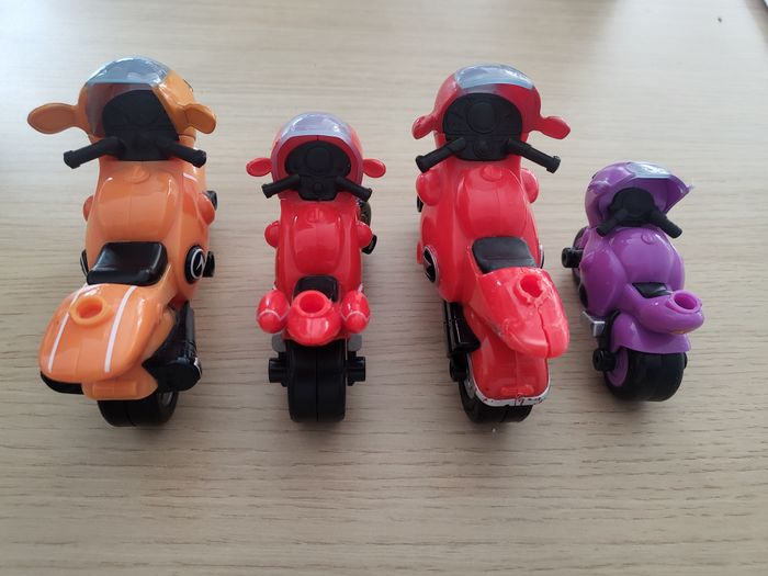 Famille Moto Ricky Zoom - photo numéro 8