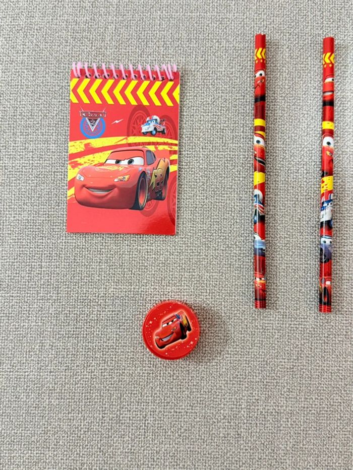 Set scolaire 8 pièces Cars - photo numéro 2