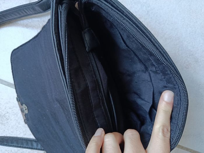 Sac noir - photo numéro 3