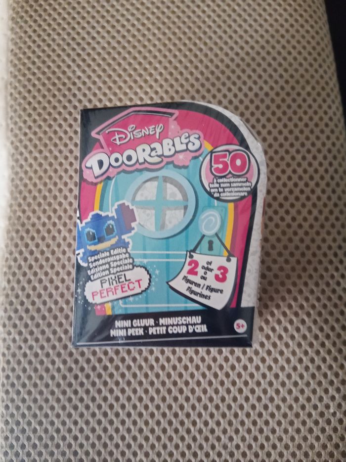 Coffret doorables pixel perfect neuf Disney
