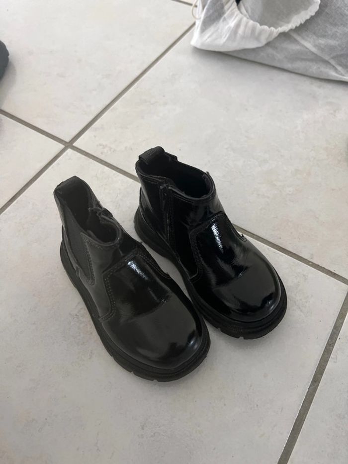 Bottines fille taille 21 Zara tres bonne etat tres peu porté