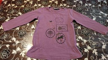 Tee-shirt manches longues violet imprimés et strass