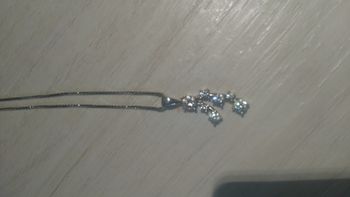 Collier et pendentif strass