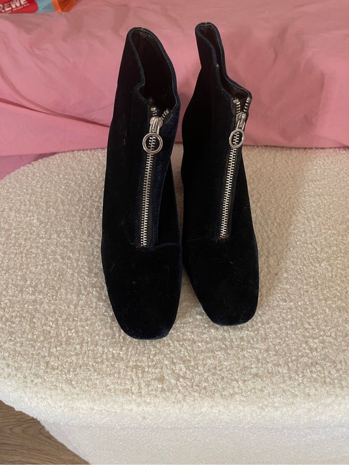 Bottines Zara en velours bleu marine – Taille 38 – Petit talon
