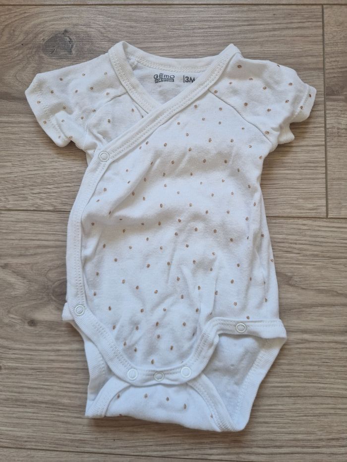 Lot de 3 bodies bébé Gemo manches courtes 3 mois - photo numéro 7
