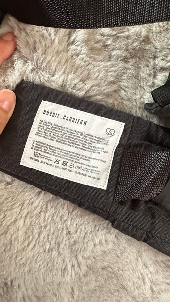 Porte bébé HOODIECARRIER 2