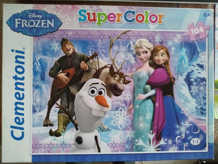 Puzzle reine des neiges 
6 ans et +
104 pièces
