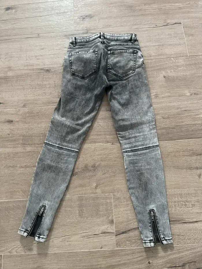 Jeans gris Zara - photo numéro 2