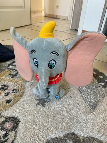 Peluche dumbo