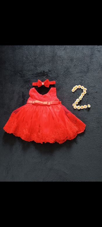 Robe de Noël ou fête 3 a  6 mois neuf