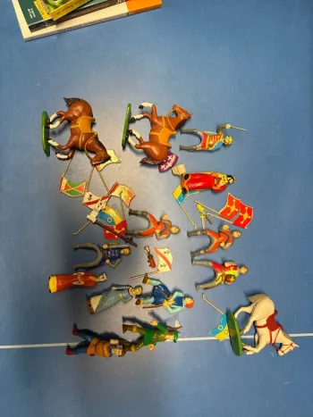 Figurines Robin des bois