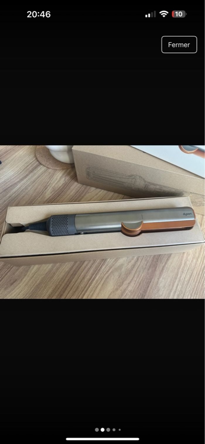 Dyson Airstrait comme neuf