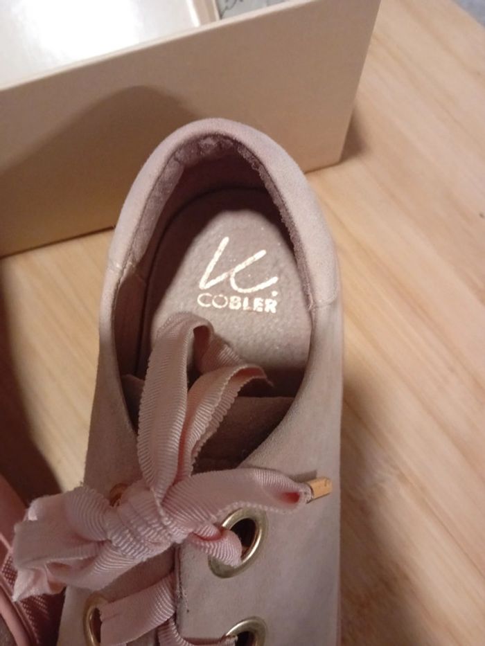 Chaussure P.37 Rose , lacet en tissu . - photo numéro 2