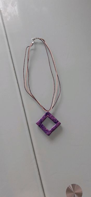 Collier fantaisie mauve