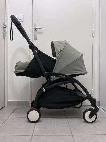 Poussette YOYO avec packs 0+ et 6+ olive