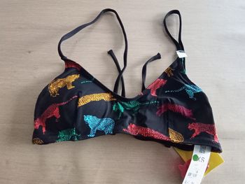 Haut de maillot de bain undiz XS neuf avec étiquette 