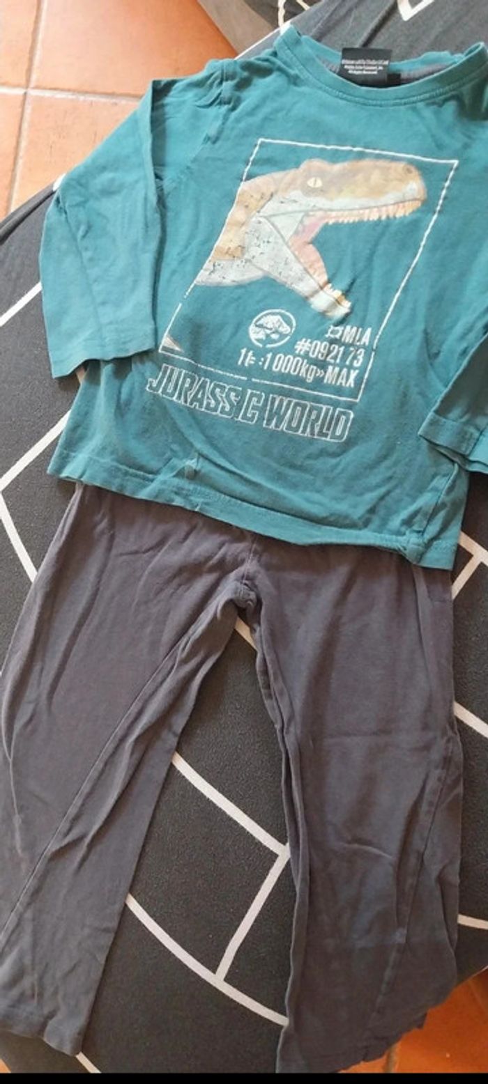 Pyjama T5ans - photo numéro 2