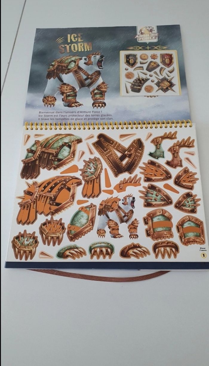 Cahier neuf de coloriage et de stickers - photo numéro 2