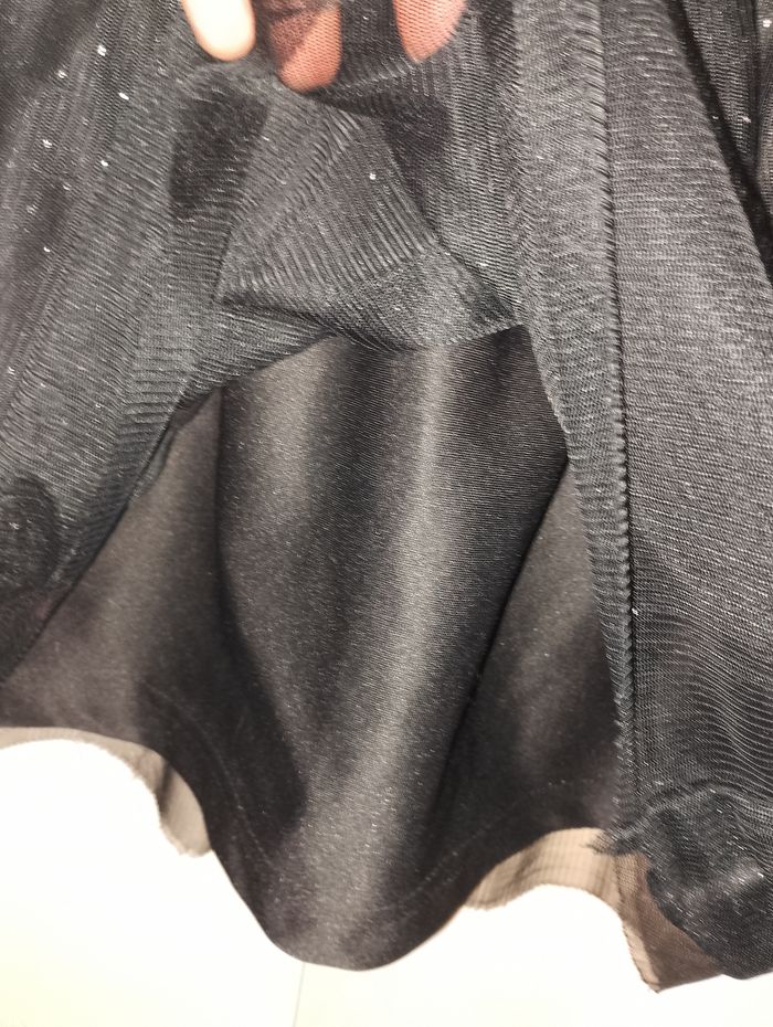 Robe noir seguins couleur argent 3-4 ans - photo numéro 6