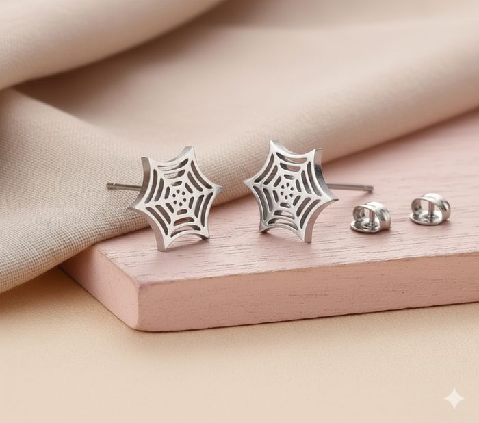 Boucles d'oreilles argentées toile d'araignée en acier inoxydable - photo numéro 2