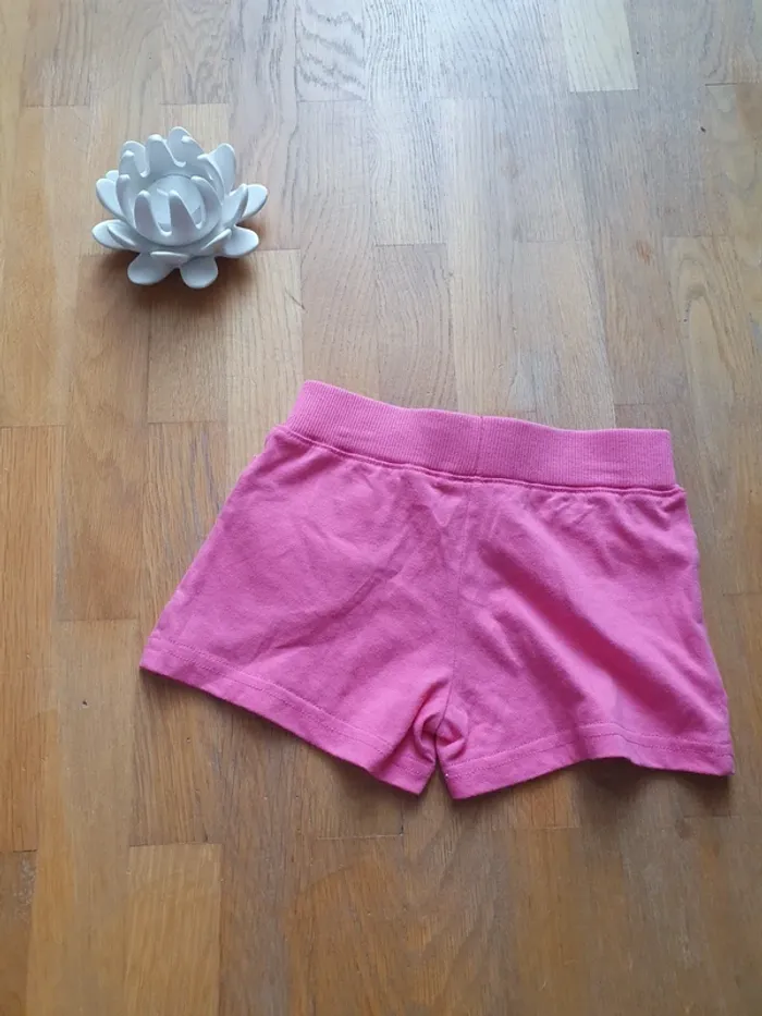 Short 4 ans - photo numéro 3