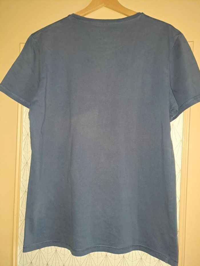 Lot de 3 T-shirts homme L avec qqs défauts voir photo et légère décoloration de pliage - photo numéro 12