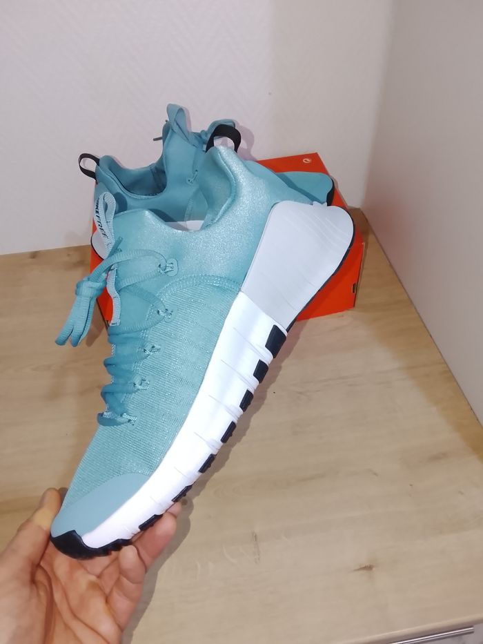 Nike Metcon 6 taille 44 - photo numéro 4