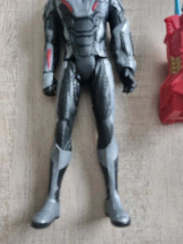 Figurine Iron Man + lanceur - photo numéro 5