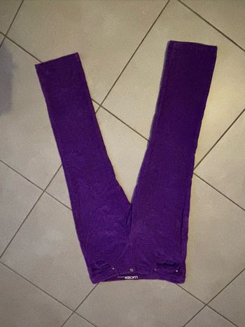 Pantalon violet très bon état 