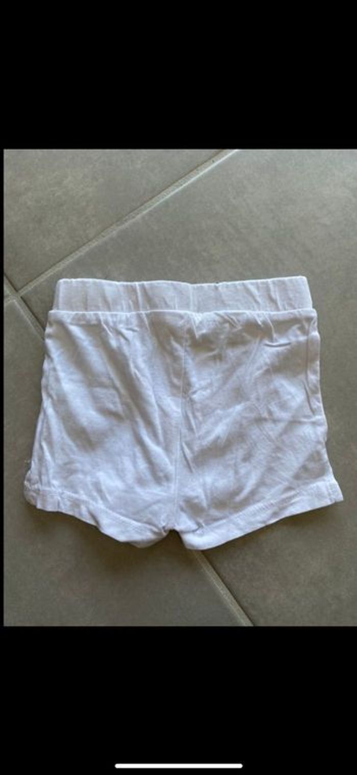 Short blanc Taille 9 mois - photo numéro 8