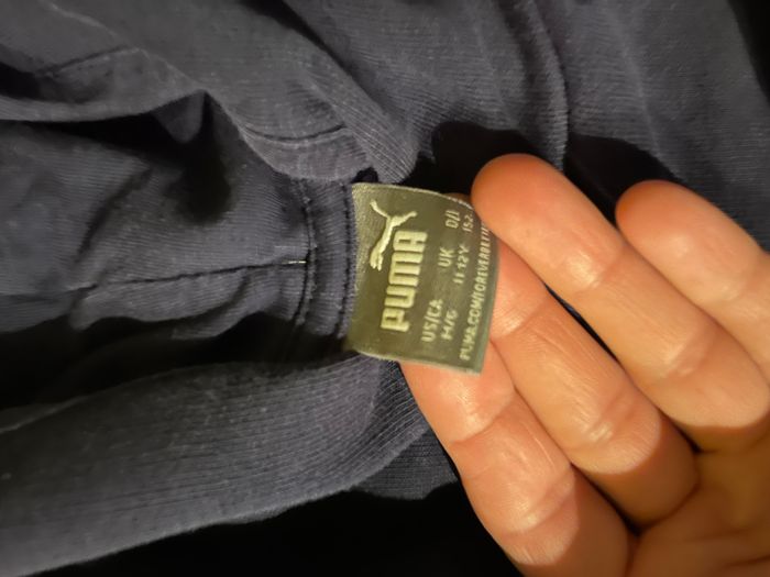 Sweat de Marseille taille 11/12 ans très bon état porté 2 fois Acheté à la boutique de l’OM - photo numéro 2