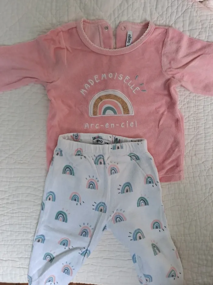 Lot 4 pyjama 12 mois - photo numéro 4