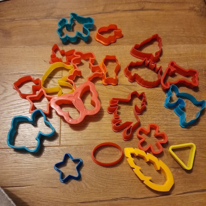 Lot d'accessoires pour pâte à modeler - photo numéro 4