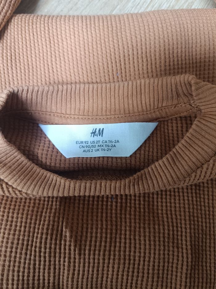 Tee-shirt H&M 92cm - photo numéro 2