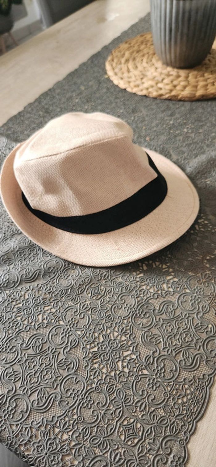 Chapeau - photo numéro 2